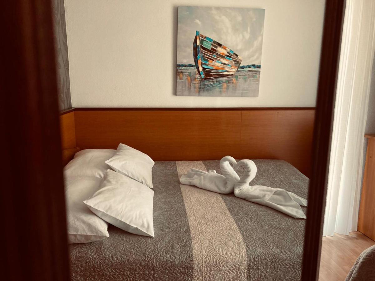 Sobe/Rooms Riva Zadar Eksteriør billede